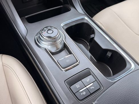 Used 2018 Ford Fusion Titanium FWD image 36