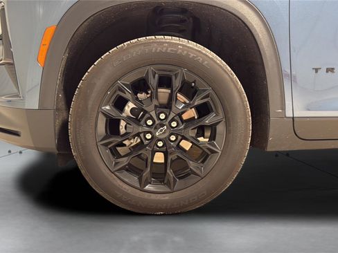 Used 2025 Chevrolet Traverse LT w/ Midnight/Sport Edition FWD image 29