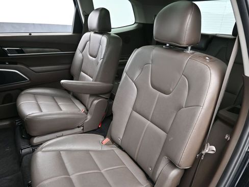Used 2021 Kia Telluride SX image 38