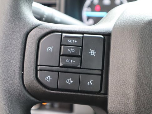 Used 2024 Ford F550 2WD Regular Cab Super Duty image 8