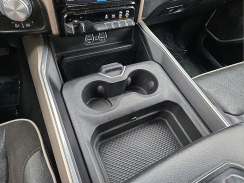 Used 2022 RAM 1500 Laramie image 31