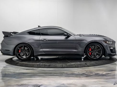 Used 2021 Ford Mustang Shelby GT500 w/ Carbon Fiber Track Pack RWD image 25