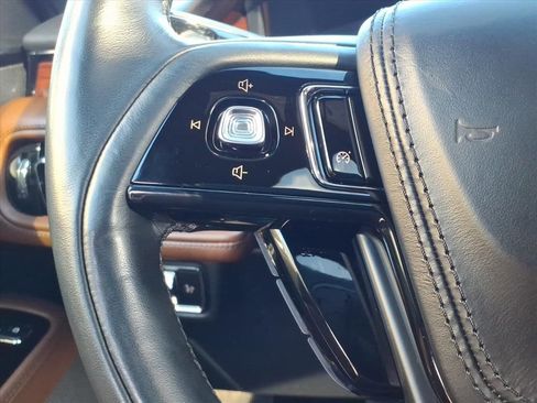 Used 2023 Lincoln Aviator Grand Touring w/ Elements Package Plus image 17