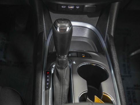 Used 2019 Chevrolet Malibu LT w/ Driver Confidence Package II FWD image 17
