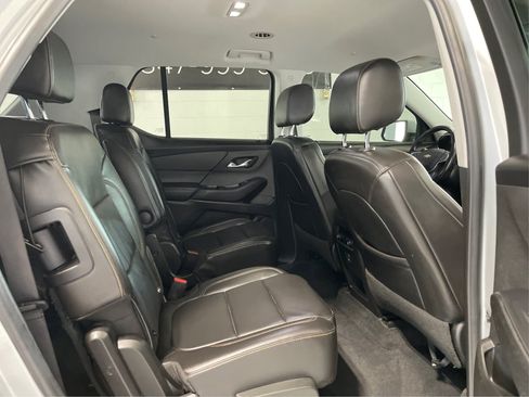 Used 2021 Chevrolet Traverse LT AWD/4WD image 16