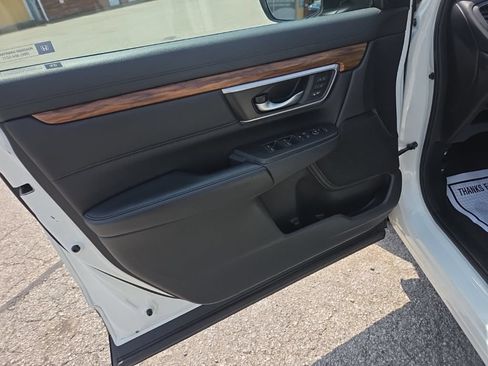 Used 2018 Honda CR-V Touring image 13
