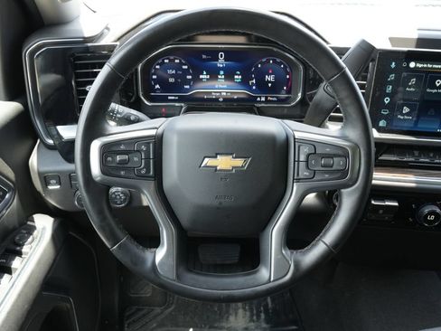 Used 2025 Chevrolet Silverado 2500 LT w/ Convenience Package AWD/4WD image 6