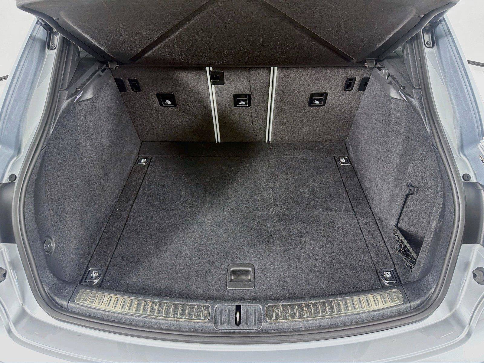 Certified 2023 Porsche Macan S AWD/4WD image 31