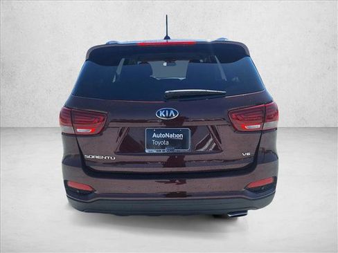 Used 2020 Kia Sorento S FWD image 6