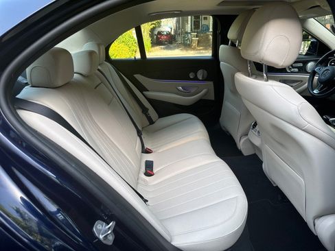 Used 2017 Mercedes-Benz E 300 4MATIC image 31