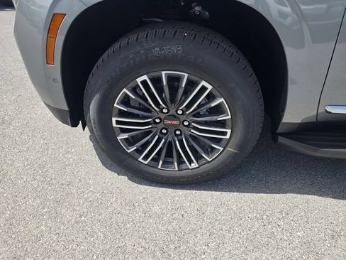 New 2026 GMC Yukon XL Elevation RWD image 9