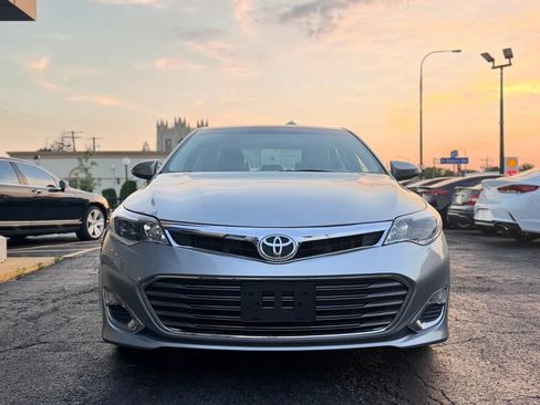 Used 2015 Toyota Avalon XLE FWD image 2