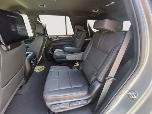 Used 2024 Chevrolet Tahoe RST w/ Luxury Package AWD/4WD image 30