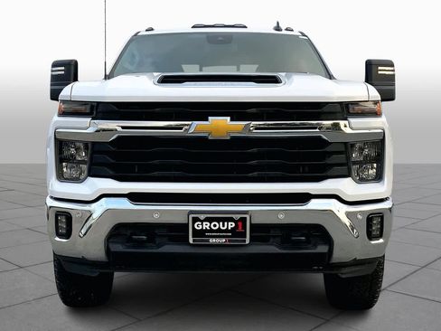 Used 2025 Chevrolet Silverado 2500 LT w/ Texas Edition image 8