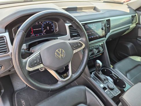 Used 2021 Volkswagen Atlas SEL Premium AWD/4WD image 2