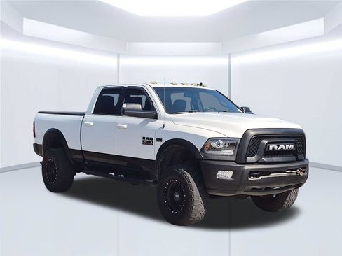 Used 2017 RAM 2500 Power Wagon w/ Luxury Group AWD/4WD image 8