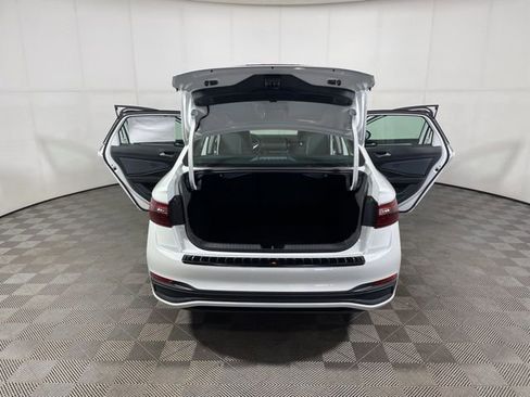 New 2026 Volkswagen Jetta SE image 13