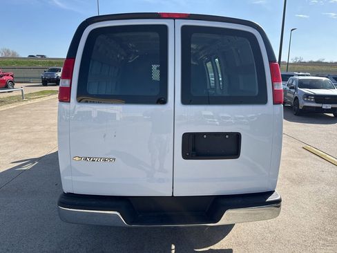 Used 2024 Chevrolet Express 2500 w/ Driver Convenience Package image 7