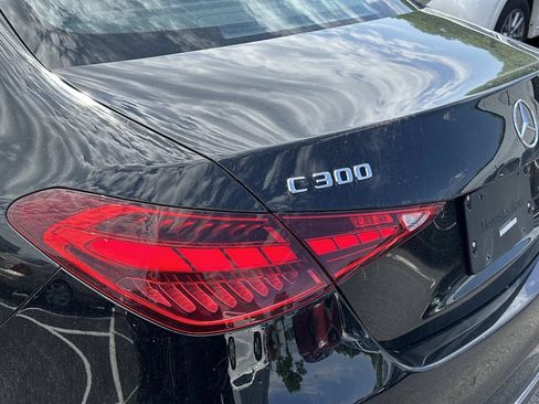 Used 2025 Mercedes-Benz C 300 4MATIC Sedan image 9