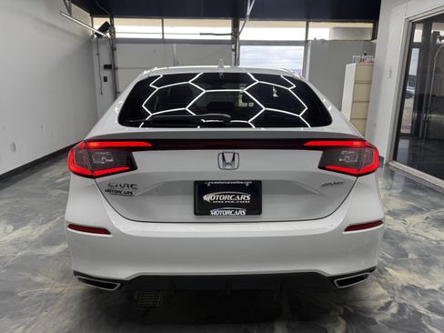 Used 2022 Honda Civic Sport Touring image 4