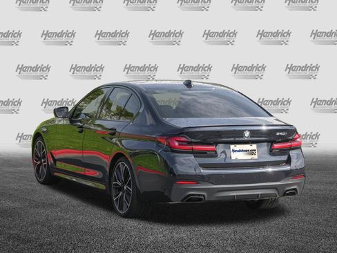 Used 2023 BMW 540i w/ Executive Package RWD image 3