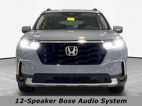 Certified 2025 Honda Pilot Touring image 2
