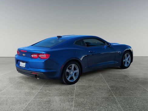 Used 2023 Chevrolet Camaro LT image 5