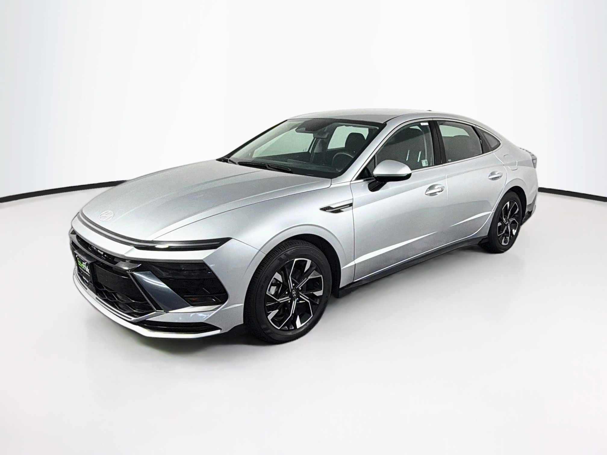 Used 2025 Hyundai Sonata SEL FWD image 3