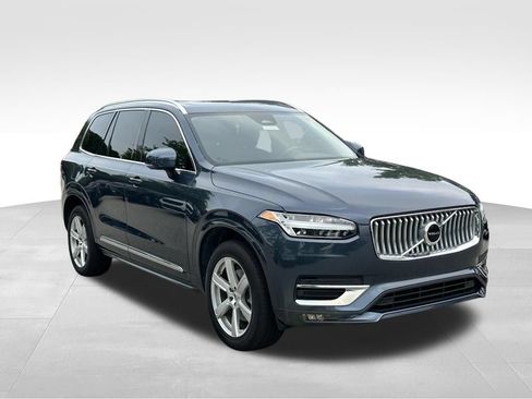 Used 2024 Volvo XC90 B6 Core AWD/4WD image 5