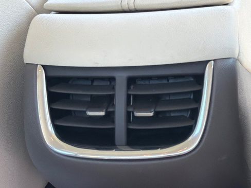 Used 2024 Chevrolet Malibu LT FWD image 28