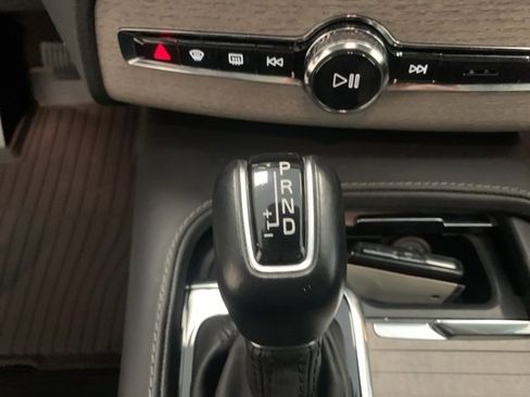 Certified 2022 Volvo XC90 T6 Inscription w/ Climate Package image 18