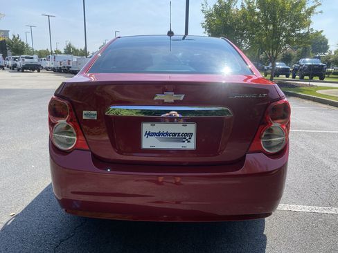 Used 2016 Chevrolet Sonic LT FWD image 8