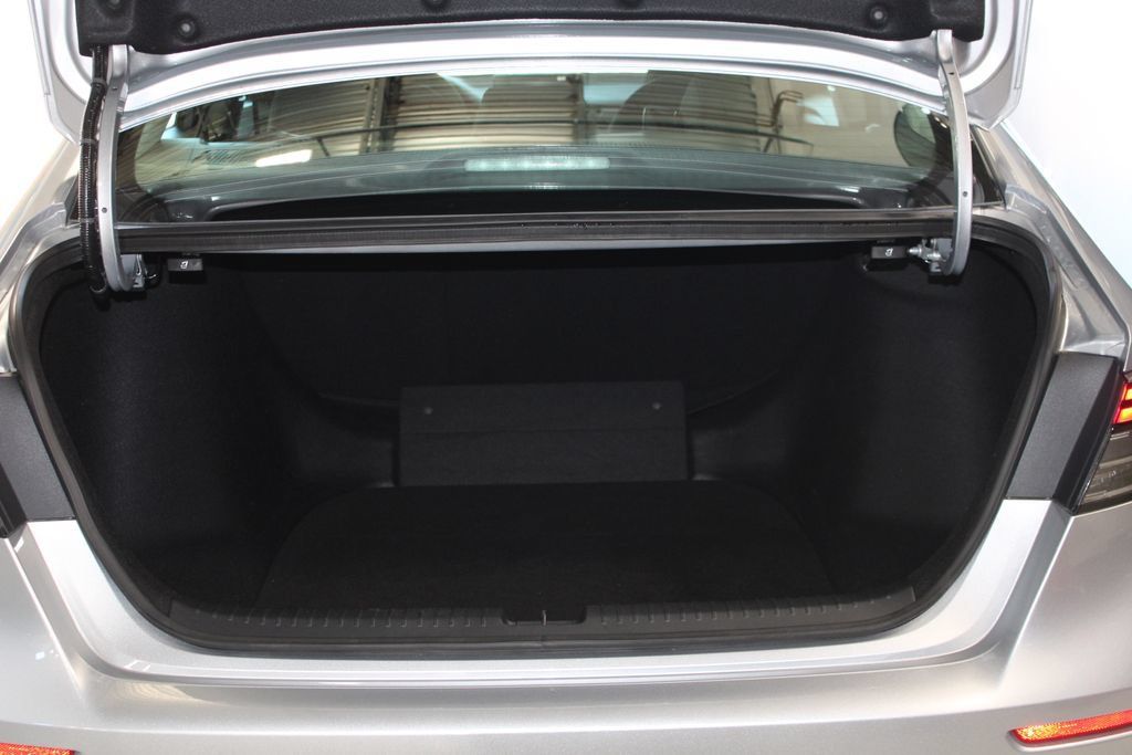 Certified 2025 Honda Accord SE image 27