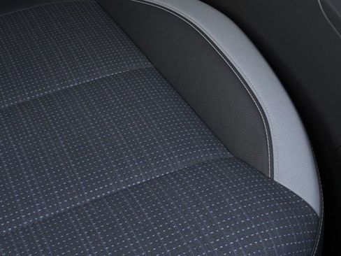 Used 2025 Buick Envista Preferred w/ Convenience I Package image 21