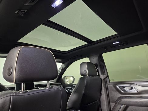 Used 2021 GMC Yukon SLT w/ SLT Premium Package image 27