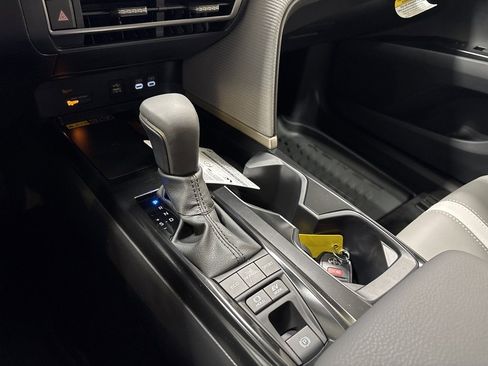 New 2026 Toyota Camry SE image 12