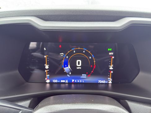 Used 2023 Chevrolet Colorado Trail Boss w/ Technology Package image 17