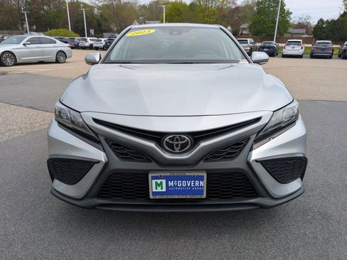 Used 2023 Toyota Camry SE FWD image 9