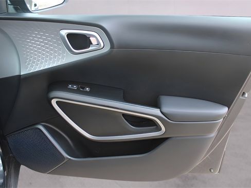 Used 2024 Kia Soul LX w/ Option Group 015 image 26