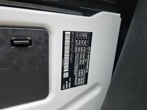 Used 2024 Mercedes-Benz Sprinter 2500 w/ Acoustic Package image 27