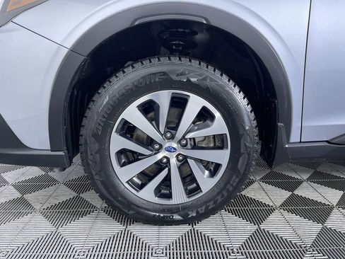 Used 2022 Subaru Outback Premium image 25