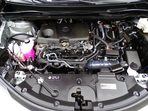 Used 2024 Toyota Sienna XLE FWD image 14
