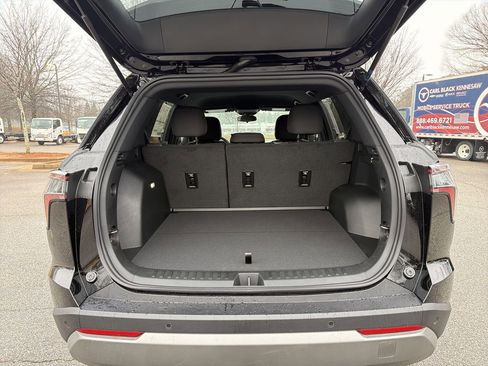 Used 2026 Chevrolet Equinox LT FWD image 21