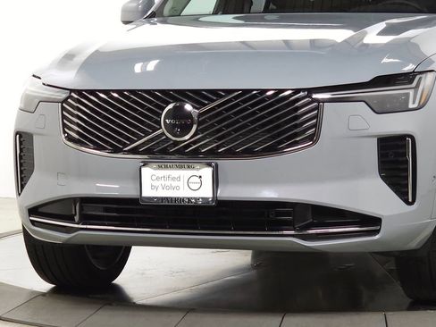 Certified 2026 Volvo XC90 B6 Plus AWD/4WD image 3
