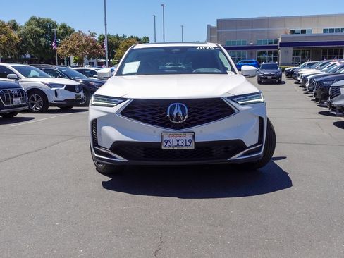Certified 2026 Acura MDX FWD w/ Technology Package image 2