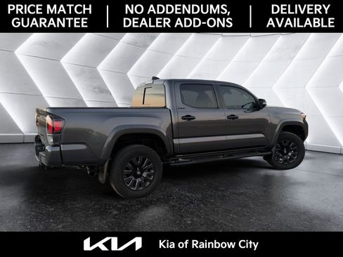 Used 2021 Toyota Tacoma Limited image 5