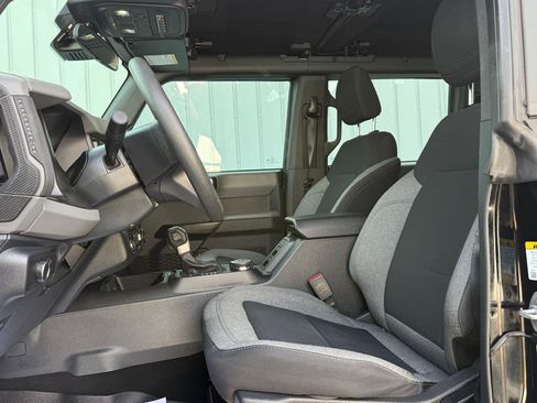 Used 2022 Ford Bronco 4-Door w/ Sasquatch Package image 10