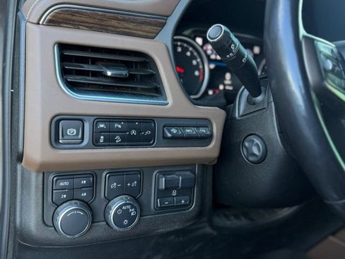 Used 2021 Chevrolet Tahoe High Country w/ Premium Package AWD/4WD image 17