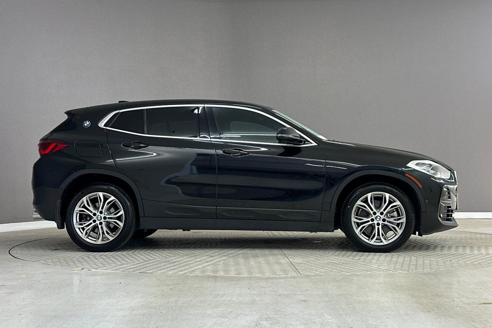 Used 2022 BMW X2 sDrive28i w/ Convenience Package FWD image 7