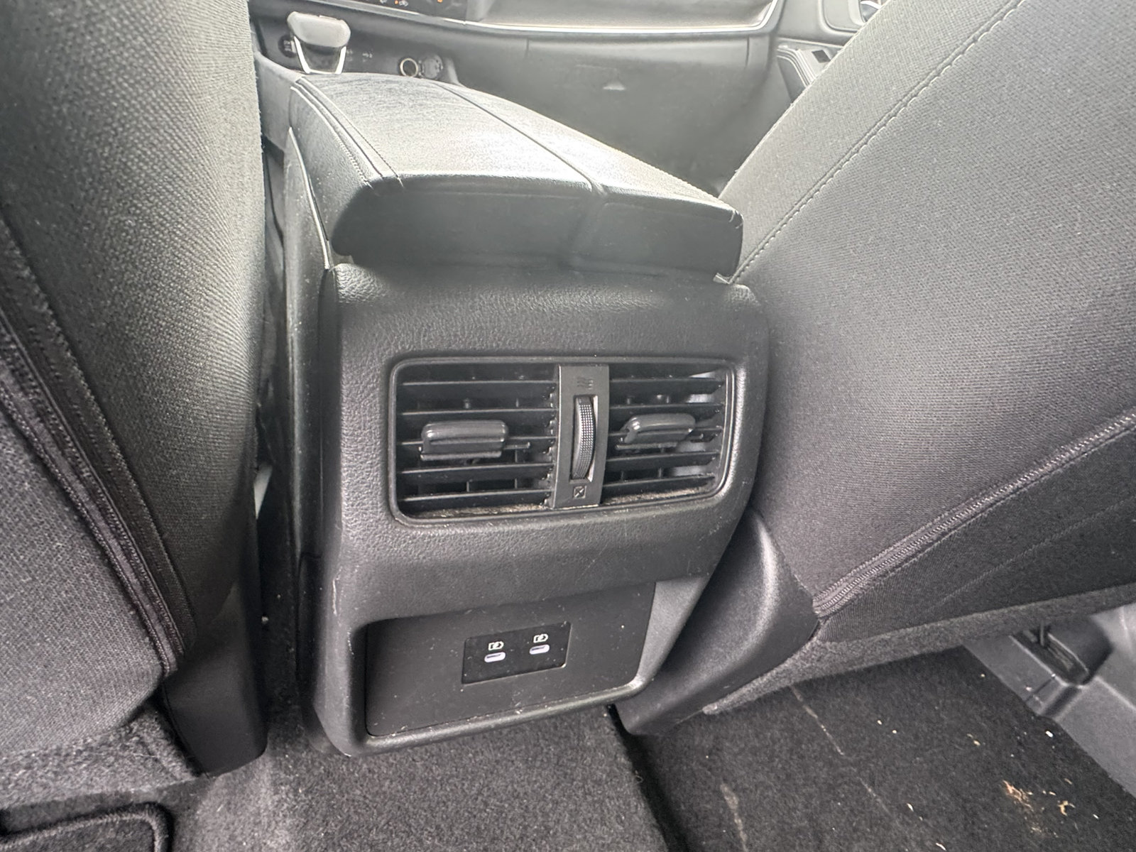 Used 2024 Nissan Rogue SV AWD/4WD image 24